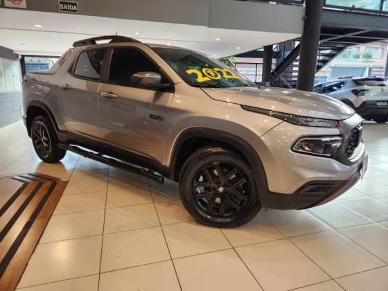 FIAT TORO 2.0 16V TURBO DIESEL ULTRA 4WD AT9 FIAT TORO 2.0 16V TURBO DIESEL ULTRA 4WD AT9